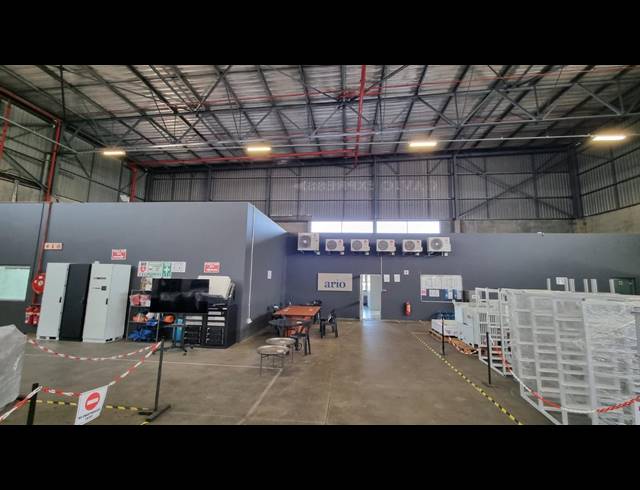 2,052M² WAREHOUSE TO LET IN GLEN MARAIS